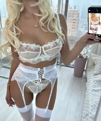 Ты можешь рассчитывать на нежные ласки, горячие поцелуи и страстные объятия 😘 Будь уверен, я дам тебе всё то, о чём ты всегда мечтал! 😈 Мои возможности безграничны, и только ты сможешь раскрыть мои горячие секреты 🔥 Я уверена, ты останешься доволен нашей встречей, моим телом и моей энергией 💥 У меня есть отличные отзывы от довольных клиентов, которые подчеркивают мою нежность и умение доставить наслаждение. Уверена, что и ты останешься своей встречей со мной в Москве 💋 Не упусти шанс исполнить свои самые сокровенные мечты — обниму тебя настоящим эскорт-сервисом! 💫 Жду тебя, мой кавалер, чтобы воплотить самые смелые фантазии! 🌟 2572, 28 лет